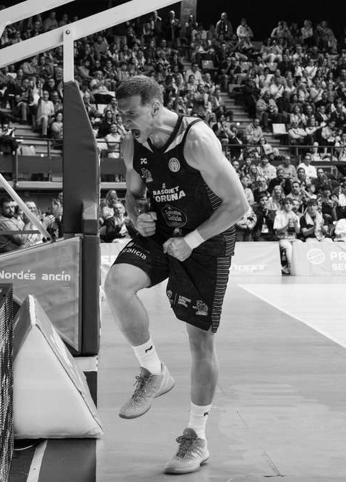 PAUL JORGENSEN (OG JD Athlete. 3 años)